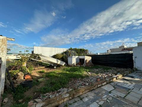 Moradia T1+1 Venda em Quelfes,Olhão