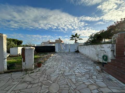 Moradia T1+1 Venda em Quelfes,Olhão