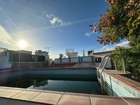 Moradia T1+1 Venda em Quelfes,Olhão