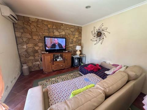 Moradia T1+1 Venda em Quelfes,Olhão