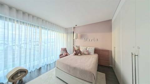 Moradia T4+2 Venda em Quelfes,Olhão