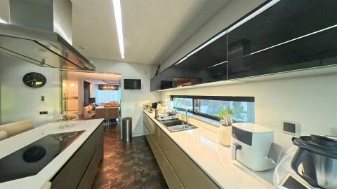 Moradia T4+2 Venda em Quelfes,Olhão