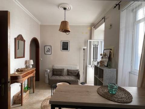 Moradia V2, com terraço, Baixa de Olhão