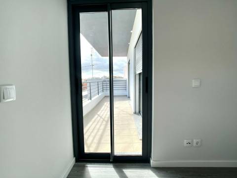 Apartamento T3 Venda em Quelfes,Olhão