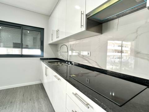 Apartamento T4 Venda em Quelfes,Olhão