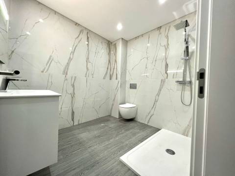 Apartamento T3 Venda em Quelfes,Olhão