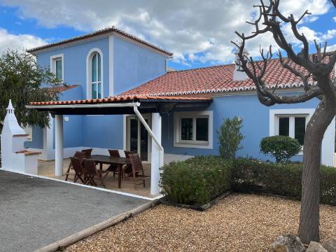 Moradia T4 Venda em Quelfes,Olhão