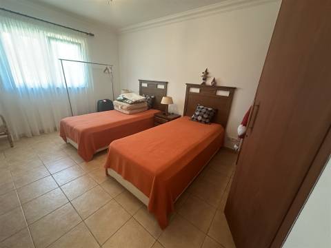 Moradia T4 Venda em Quelfes,Olhão