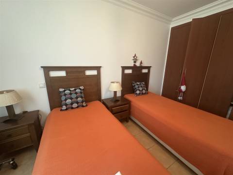 Moradia T4 Venda em Quelfes,Olhão