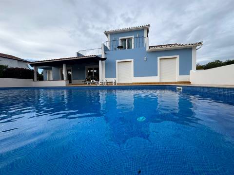 Moradia T4 Venda em Quelfes,Olhão