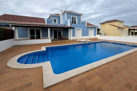 Moradia T4 Venda em Quelfes,Olhão