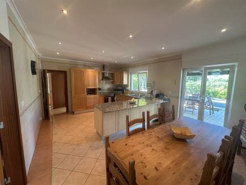 Moradia T4 Venda em Quelfes,Olhão