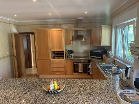 Moradia T4 Venda em Quelfes,Olhão