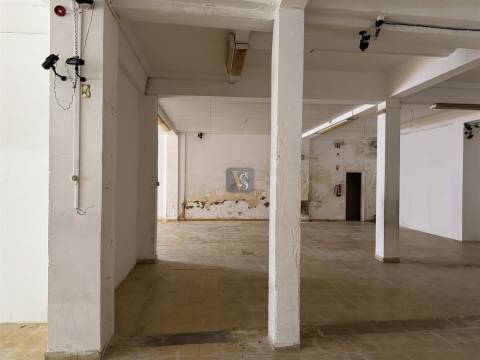 Armazém  Venda em Olhão,Olhão