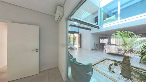 Moradia T5 Venda em Montenegro,Faro