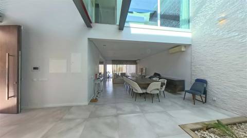 Moradia T5 Venda em Montenegro,Faro