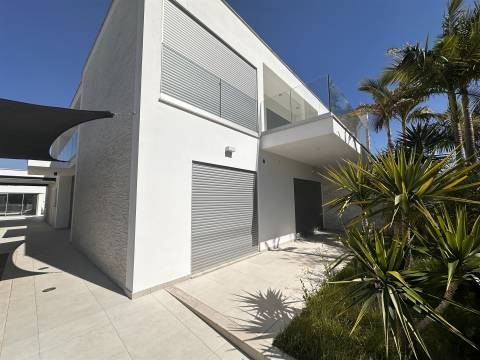 Moradia T5 Venda em Montenegro,Faro