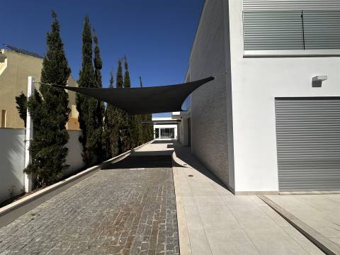 Moradia T5 Venda em Montenegro,Faro