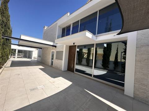 Moradia T5 Venda em Montenegro,Faro