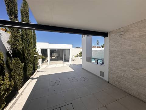 Moradia T5 Venda em Montenegro,Faro