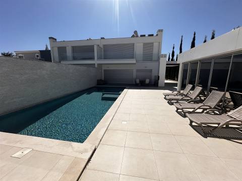 Moradia T5 Venda em Montenegro,Faro