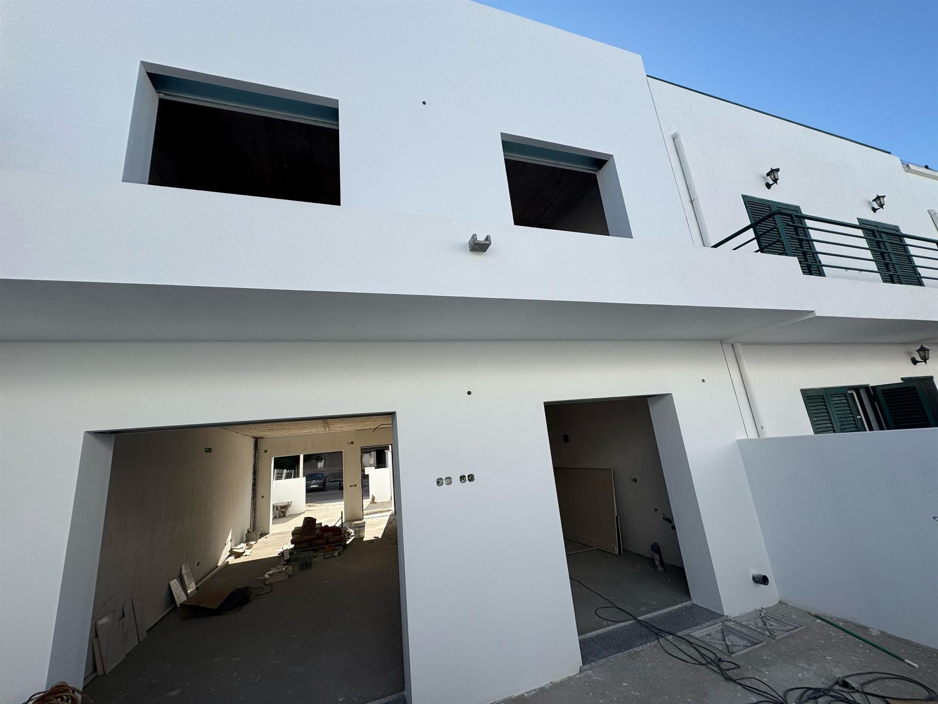 Moradia T3 Venda em Moncarapacho e Fuseta,Olhão