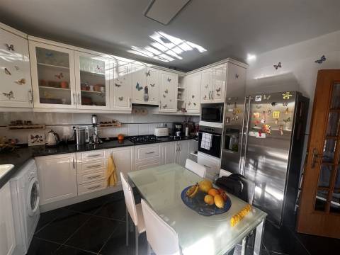 Moradia T3 Venda em Moncarapacho e Fuseta,Olhão