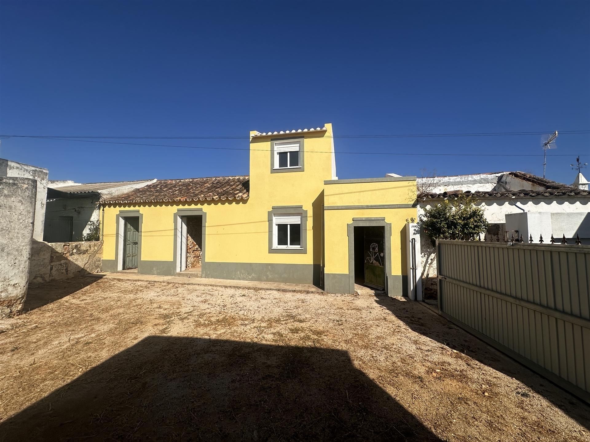 Moradia Rústica T3+3 Venda em Moncarapacho e Fuseta,Olhão