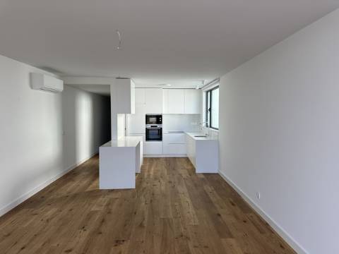 Apartamento T2 Venda em Moncarapacho e Fuseta,Olhão