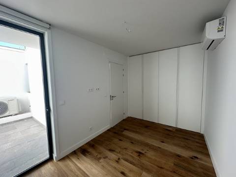 Apartamento T2 Venda em Moncarapacho e Fuseta,Olhão