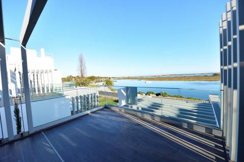 Apartamento T2 Venda em Moncarapacho e Fuseta,Olhão