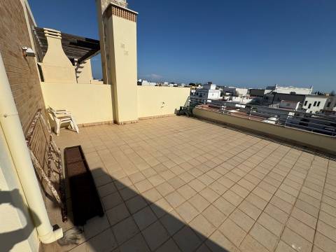 Moradia Geminada T4 Venda em Quelfes,Olhão