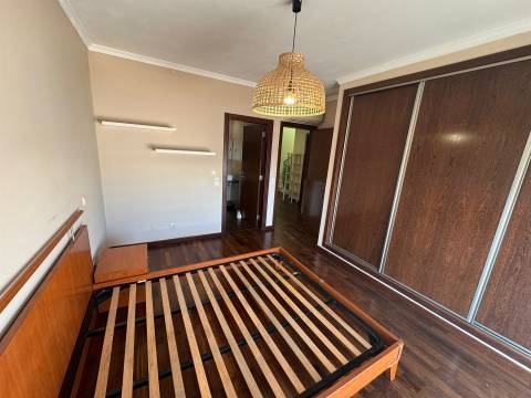 Moradia Geminada T4 Venda em Quelfes,Olhão