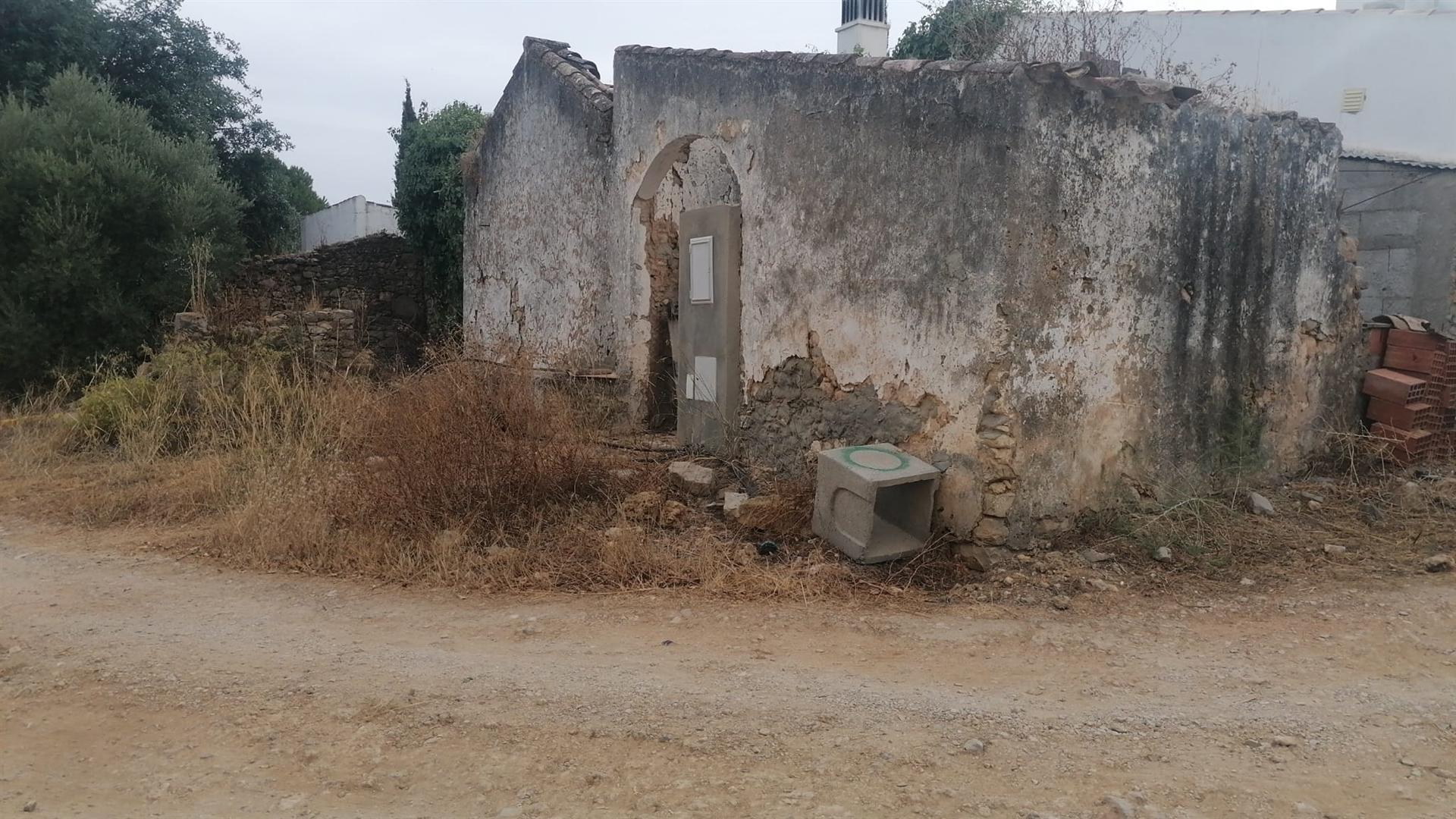 Terreno Urbano T3 Venda em Moncarapacho e Fuseta,Olhão