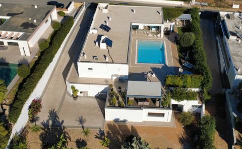 Moradia Isolada T3+1 DUPLEX Venda em Quelfes,Olhão