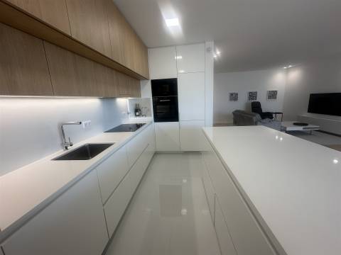 Apartamento T1+1 Venda em Olhão,Olhão