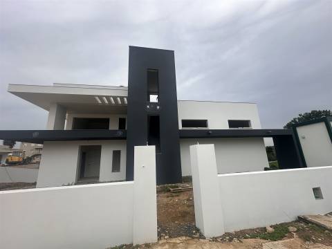 Moradia Isolada T4 Venda em Quelfes,Olhão