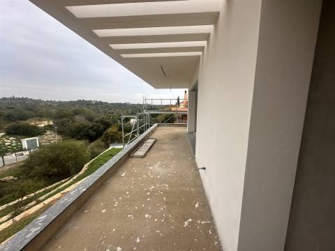 Moradia Isolada T4 Venda em Quelfes,Olhão