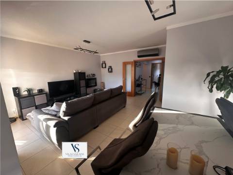 Apartamento T3 Venda em Quelfes,Olhão