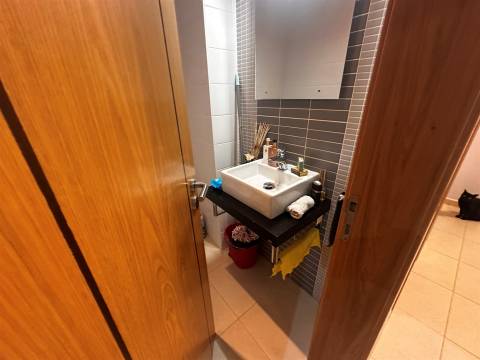 Apartamento T3 Venda em Quelfes,Olhão