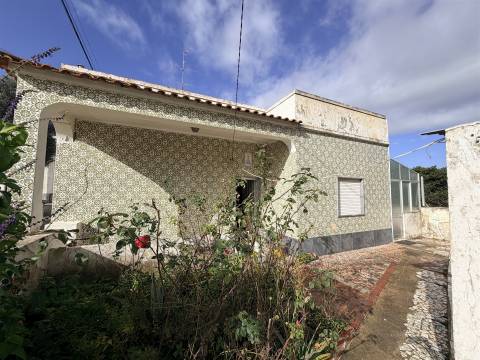 Moradia Geminada T1 Venda em Quelfes,Olhão