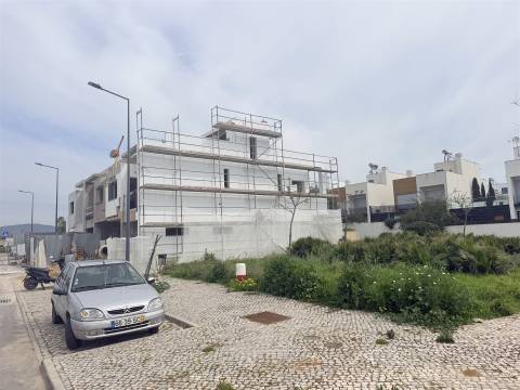 Moradia T3 Venda em Quelfes,Olhão