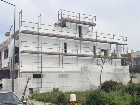 Moradia T3 Venda em Quelfes,Olhão