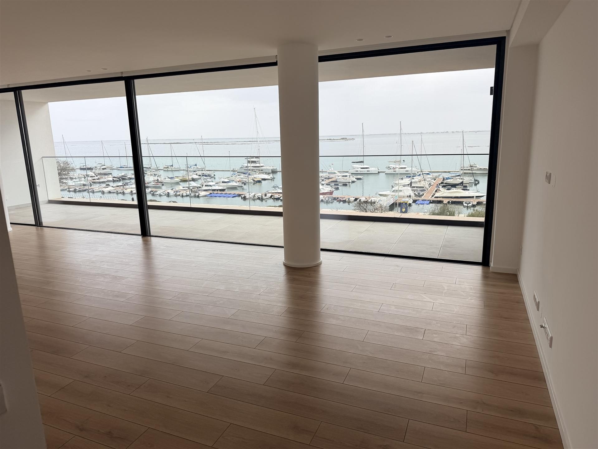 Apartamento T2 Venda em Olhão,Olhão