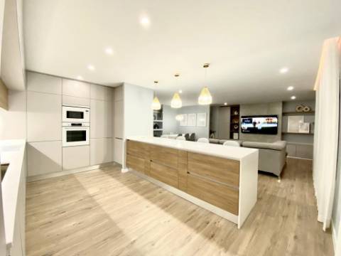 Apartamento T5 Venda em Faro (Sé e São Pedro),Faro