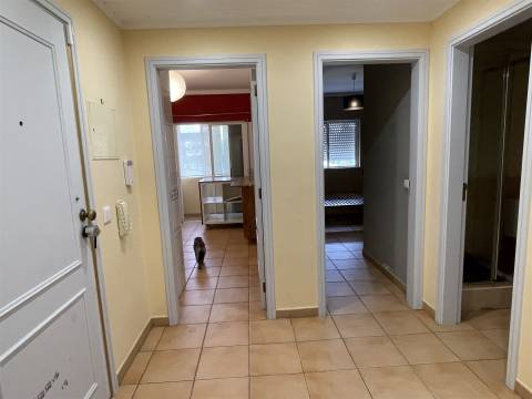 Apartamento T3 Venda em Quelfes,Olhão