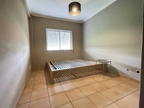 Apartamento T3 Venda em Quelfes,Olhão