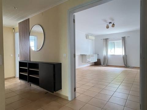 Apartamento T3 Venda em Quelfes,Olhão