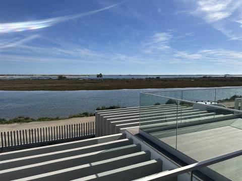 Apartamento T2 Arrendamento em Moncarapacho e Fuseta,Olhão