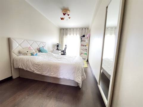 Apartamento T2 Venda em Quelfes,Olhão